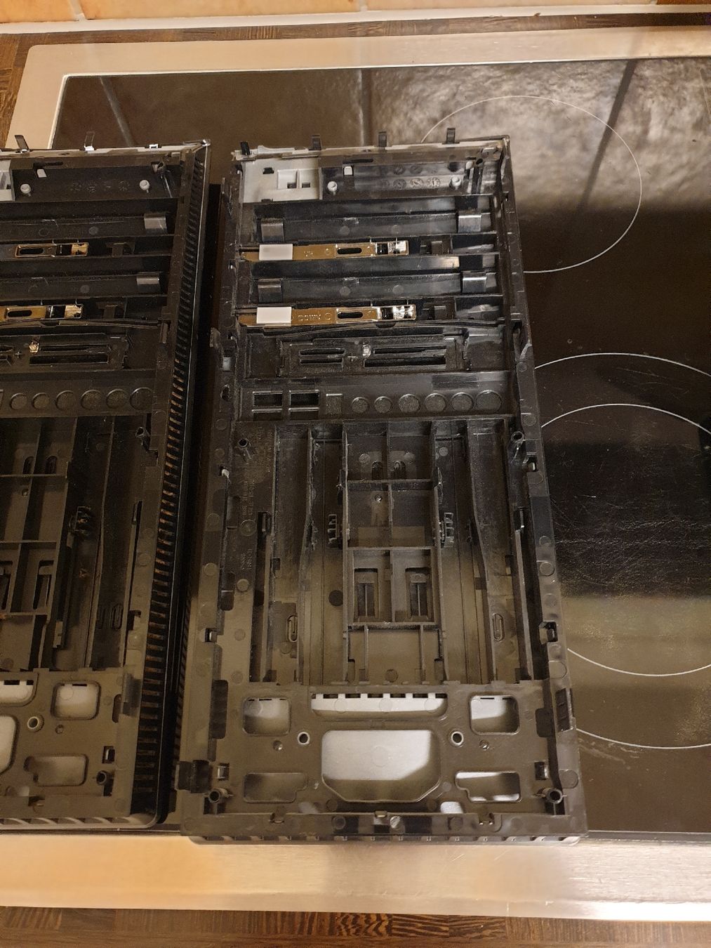 Hewlett Packard Custodie: HP Pavilion HPE  PC Gehäuse Front 2 Stück  – Usato da Ittigen venduto da Ziok187 3