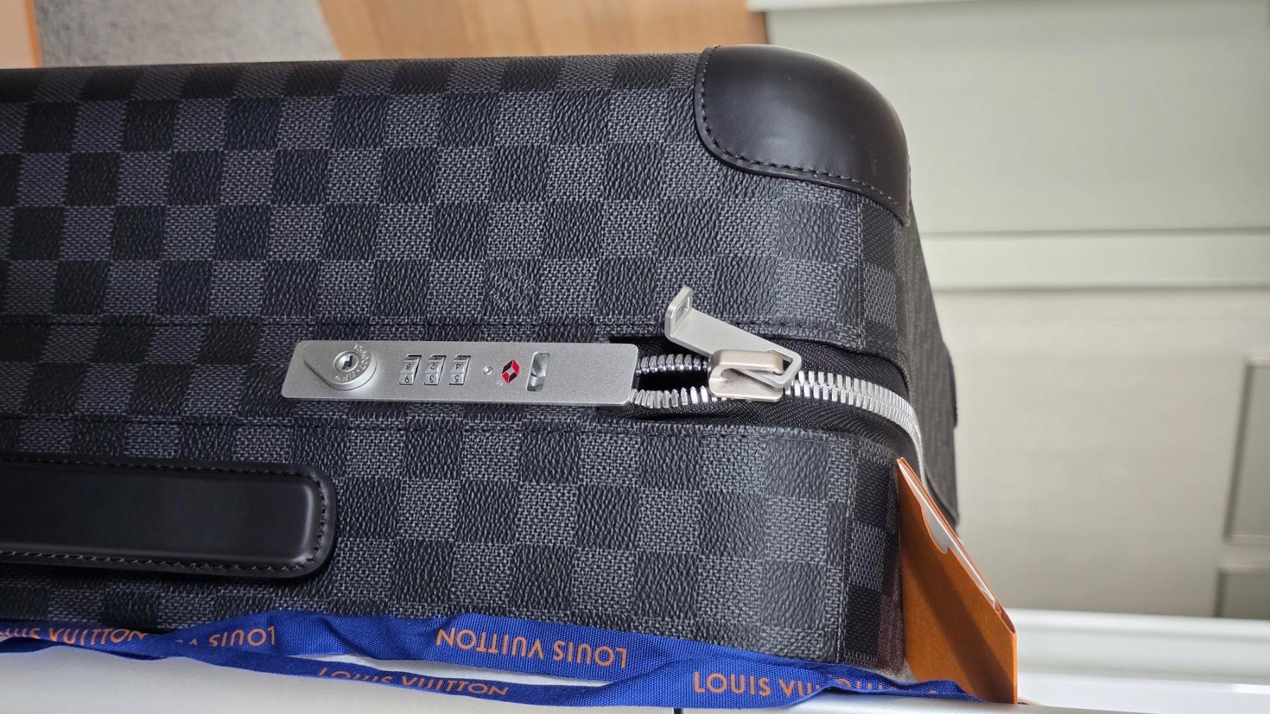 Louis Vuitton Valigie: Louis Vuitton Trolley Koffer Horizon Damier Graphite 55 – Nuovo (secondo la descrizione) da Rapperswil SG venduto da nina_201306 8