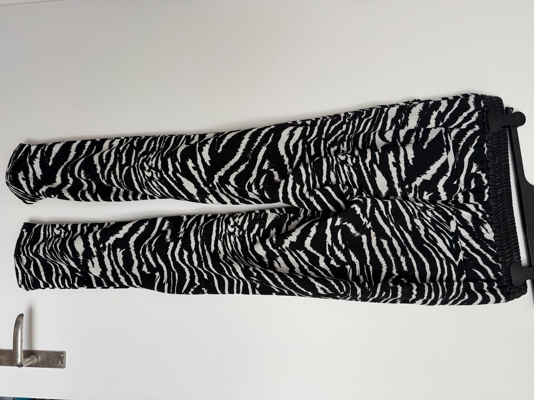 Pantaloni: Rich &rayal hose – Usato da visp venduto da Kmemo1 2