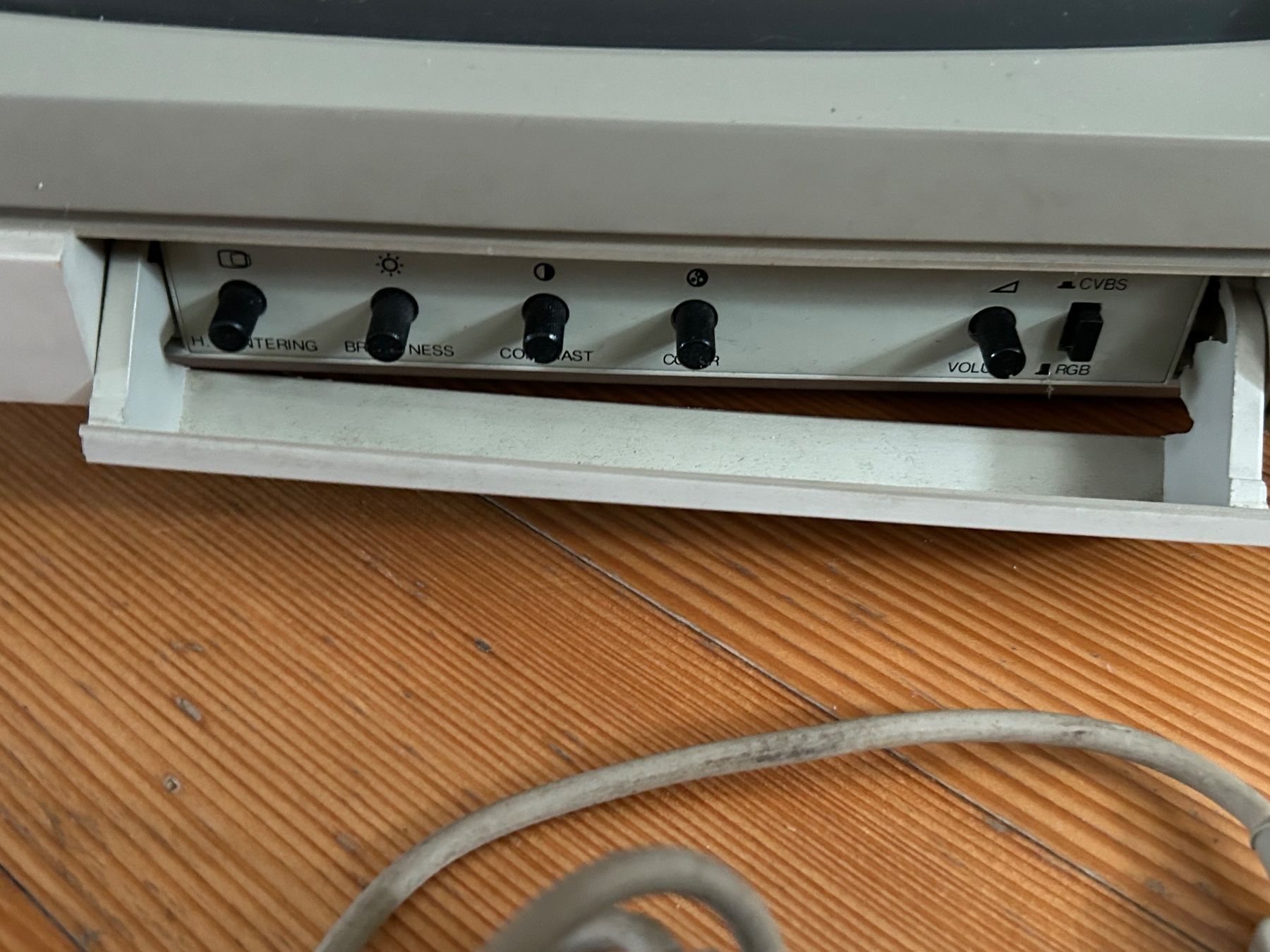 Monitor: Commodore Bildschirm 1084S – Usato da Aarau venduto da Tanichtis01 4