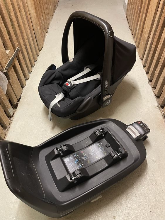 Maxi-Cosi Sièges auto: MaxiCosi ISOfix car system – D'occasion à Zürich par eqb_h87w