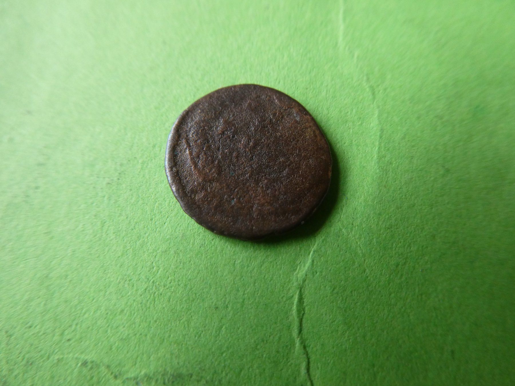 Toutes les monnaies: uralte Bronzemünze 14 mm     0.88 g – D'occasion à Hinterforst par Rohusri 2