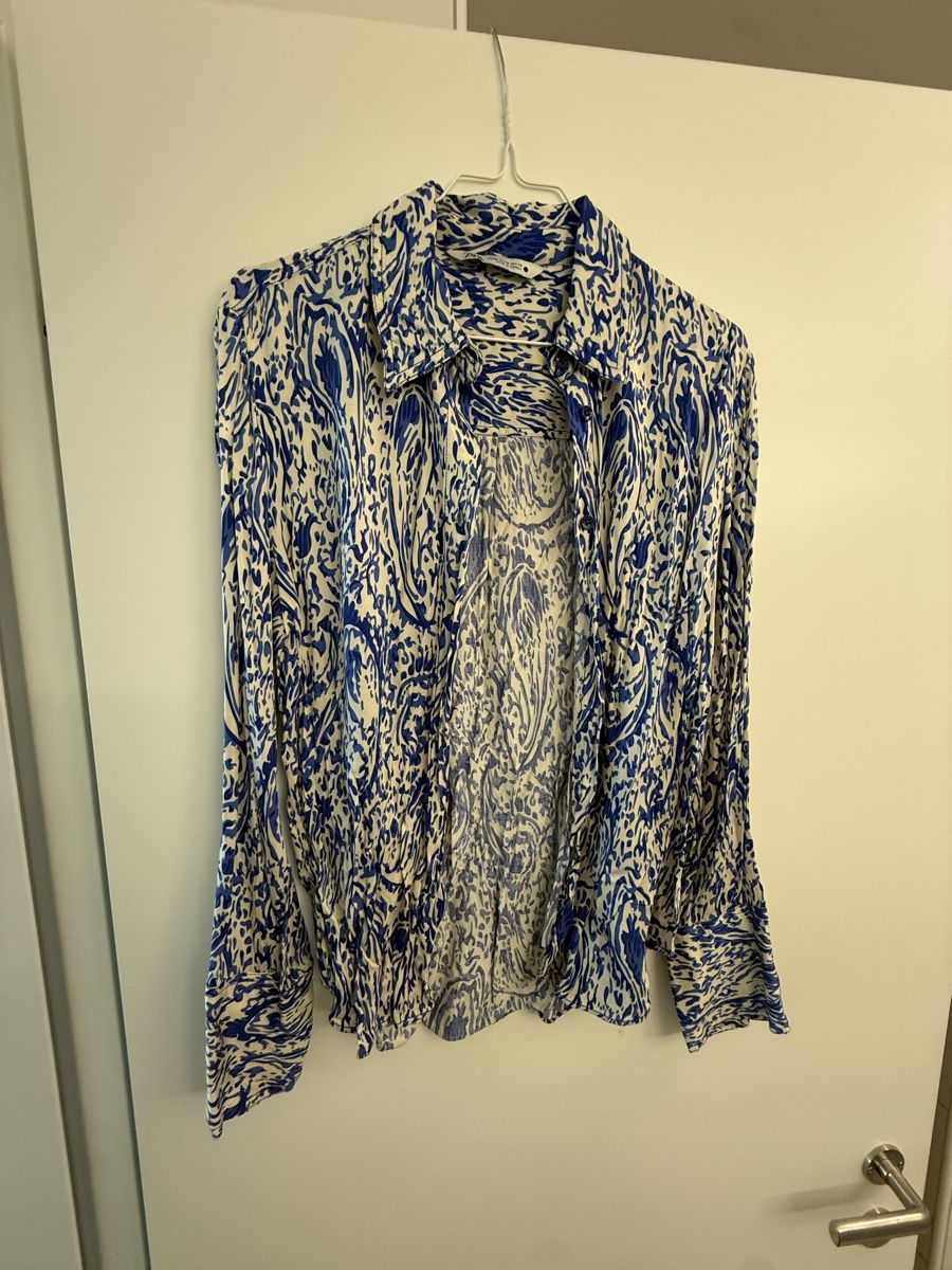 Zara Camicette: Zara Bluse Gr M blau-weiss gemustert – Usato da Zürich venduto da corinne_secondhand