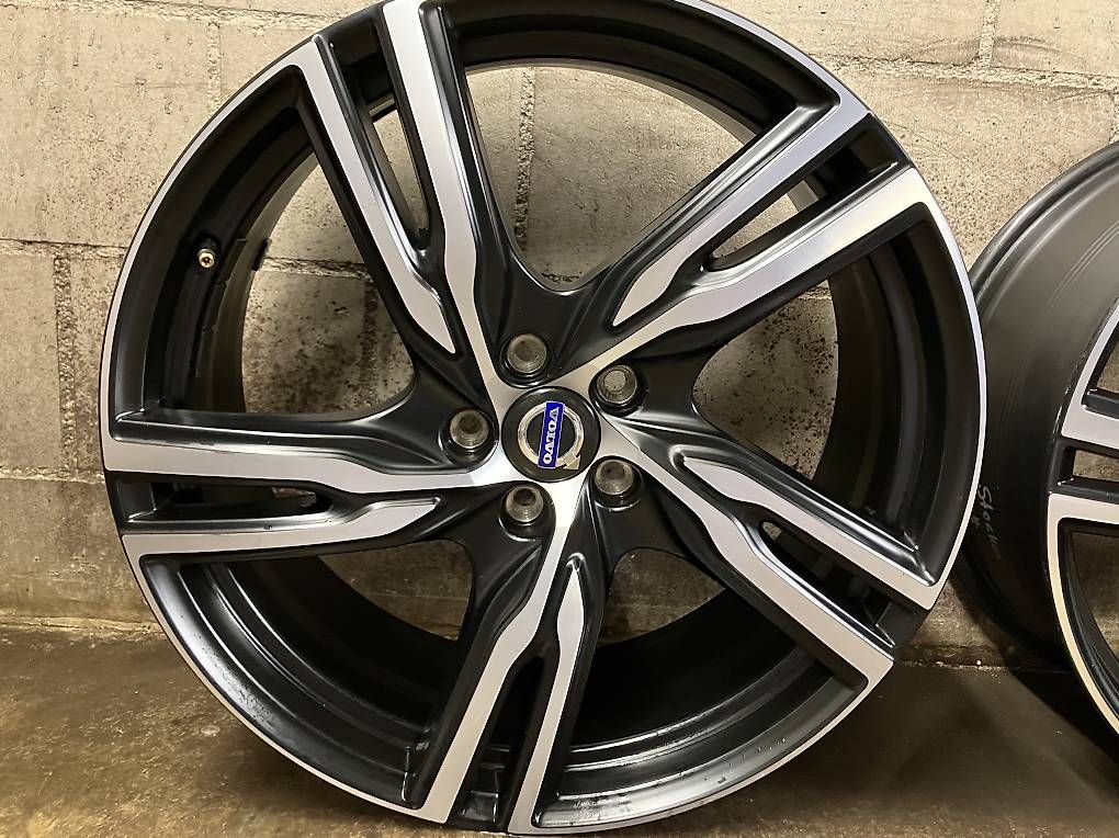 Jantes: Volvo R Design 20" Felgen – D'occasion à Reinach BL par pko_2wgr