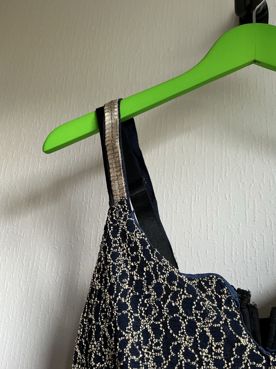 Robes: Robe Unique – D'occasion à Lausanne par nao_trl2 5