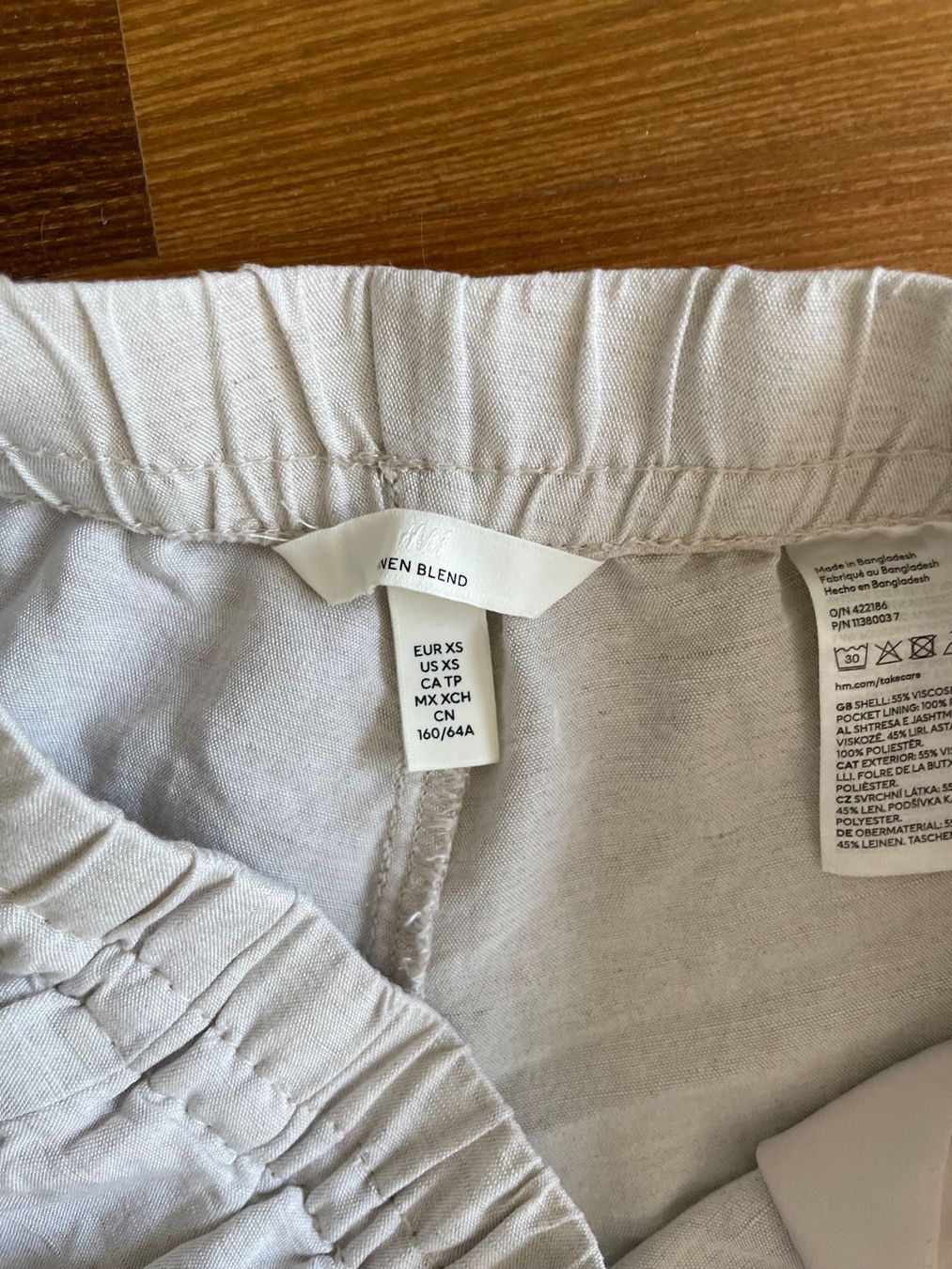 H&M Pantaloni: H&M Leinenhose Beige Gr. XS – Usato da Buchs SG venduto da VintageHomeCH 2