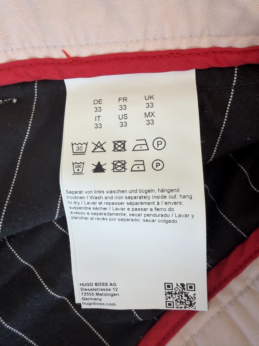 Hugo Boss Pantaloni: Hugo Boss Shorts – Usato da Niedergösgen venduto da Lifestyle-85 3