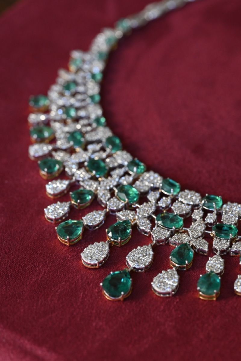 Catenine: Emerald and Diamond Statement Necklace, Elegant Design – Nuovo e nell'imballaggio originale da Zürich venduto da Pandainlondon 2