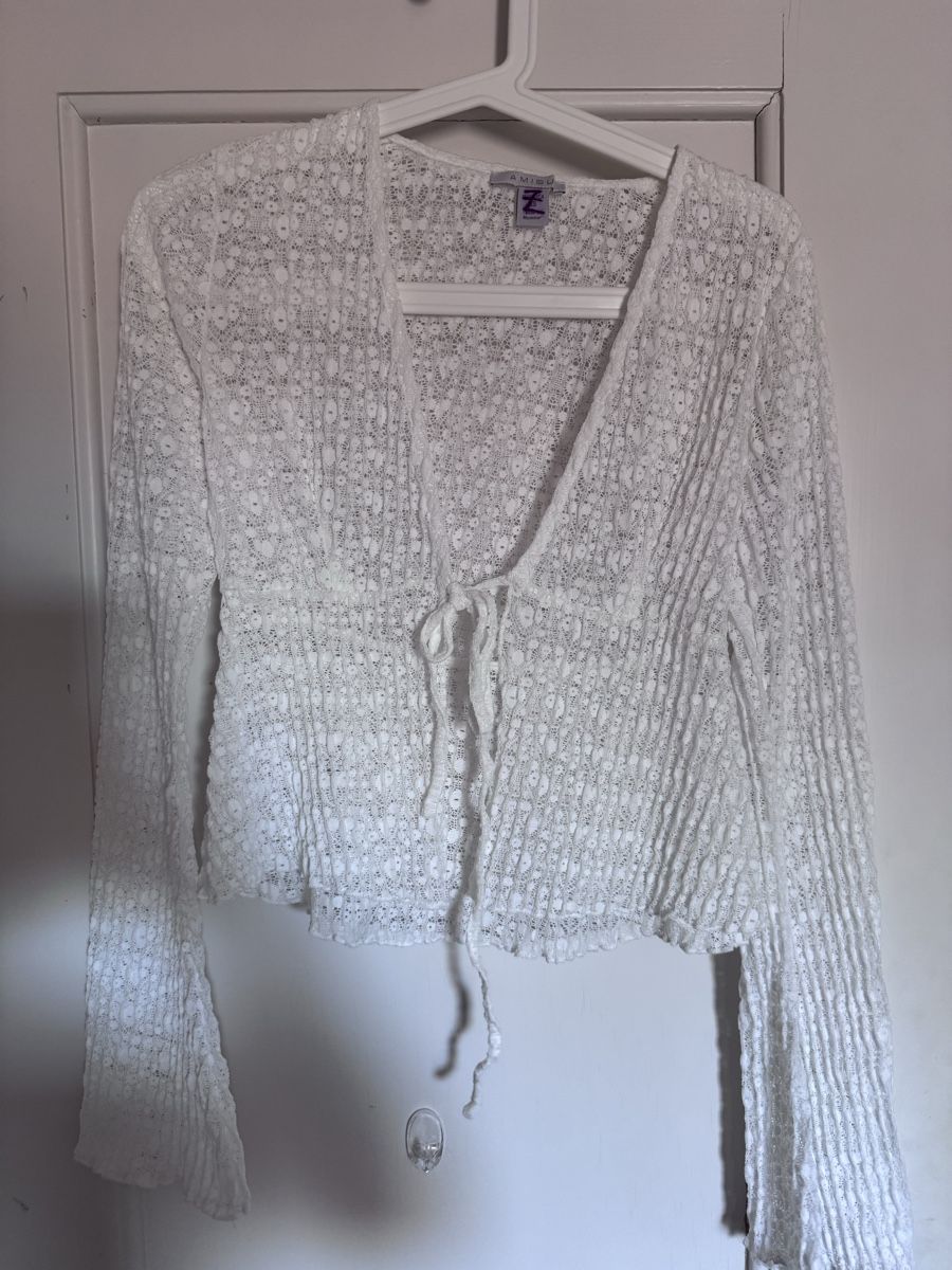 Blusen: Spitzen Bluse – Neu (gemäss Beschreibung) aus Trimbach von zoraaurelia