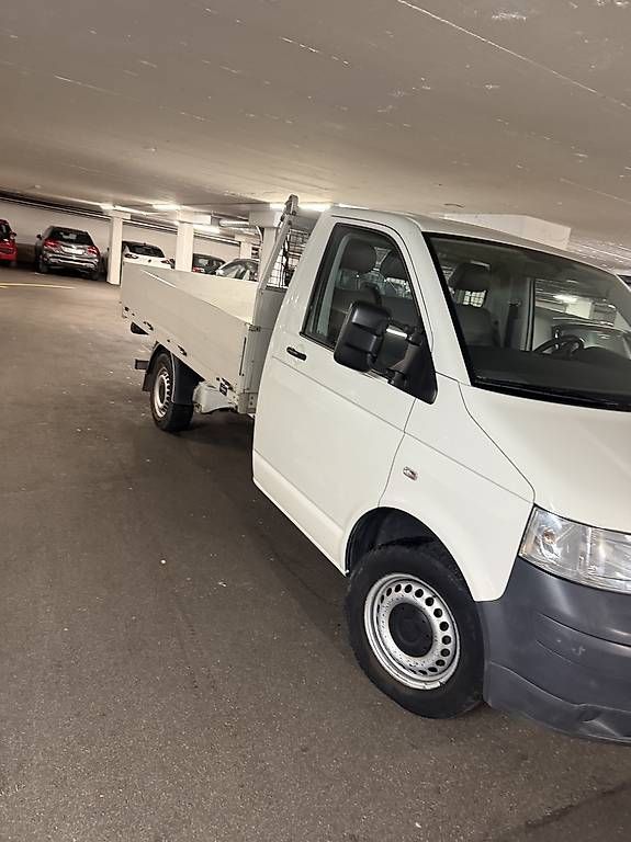 Veicoli commerciali: VW Transporter T5 Pritsche,Mit MFK – Usato da Horgen venduto da 11sh 1