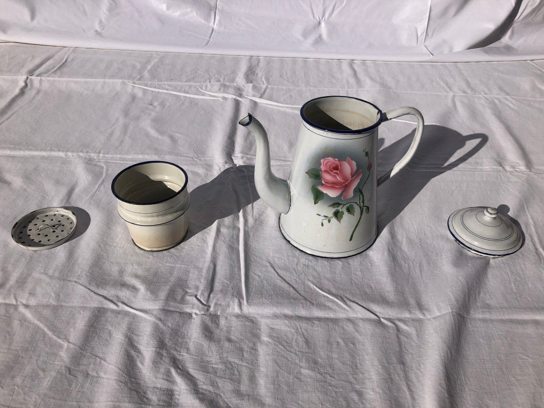 Macchine per caffè & Macchine per espresso: Cafetière émaillée / Kaffeemaschine – Usato da Saignelégier venduto da Ax3l 4