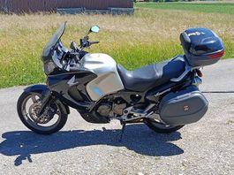 Honda XL1000V Varadero mit Koffern u. Topcase