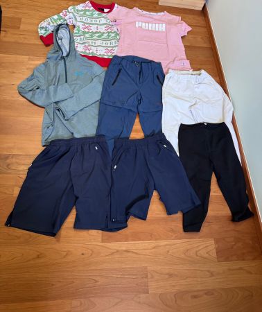 Lot de vêtements enfant 8 pièces taille 152 / S / M