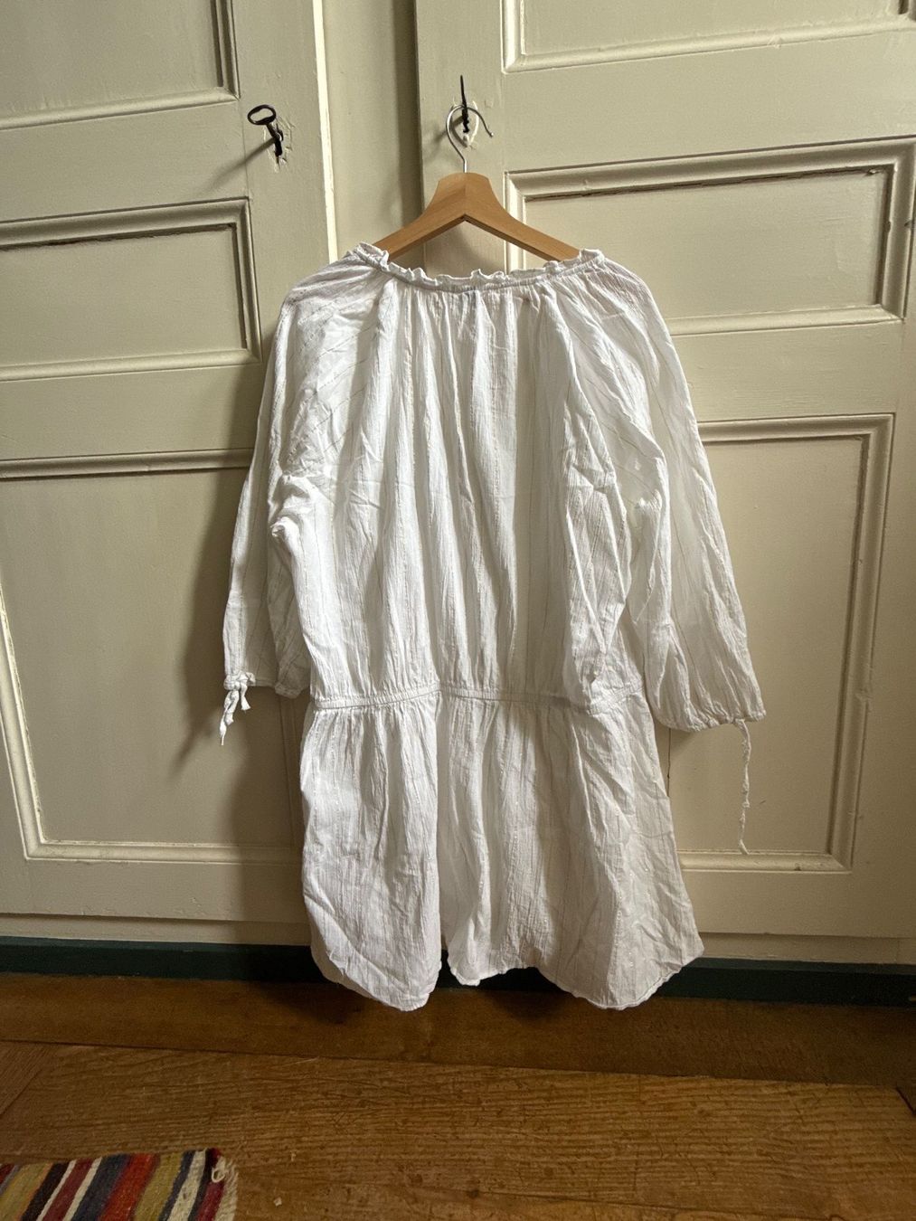 H&M Vestiti: Robe blanche Divided H&M taille XL – Usato da Erlach venduto da migdep985 1