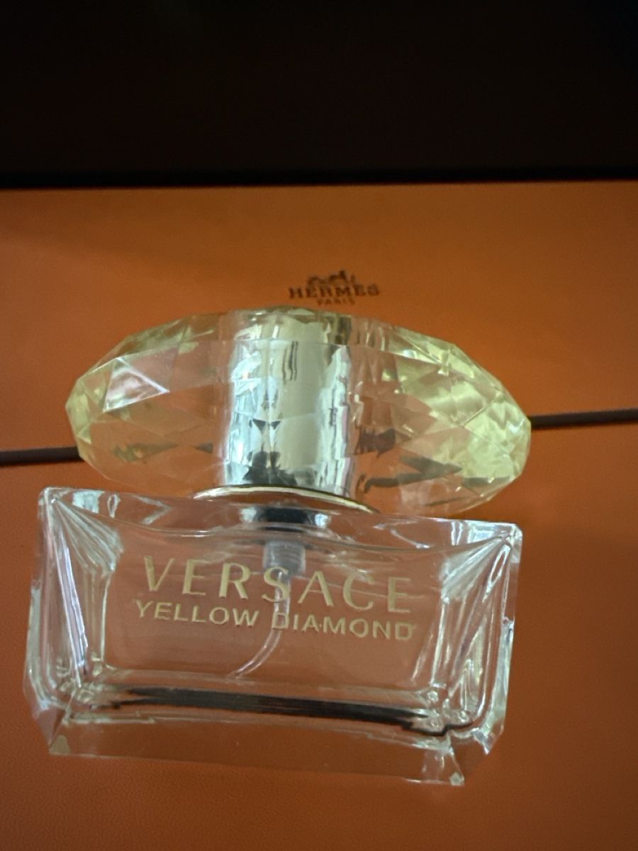 Versace Parfum & Eau de Toilette: Versace Yellow Diamond – Gebraucht aus Lausanne von Tounitz