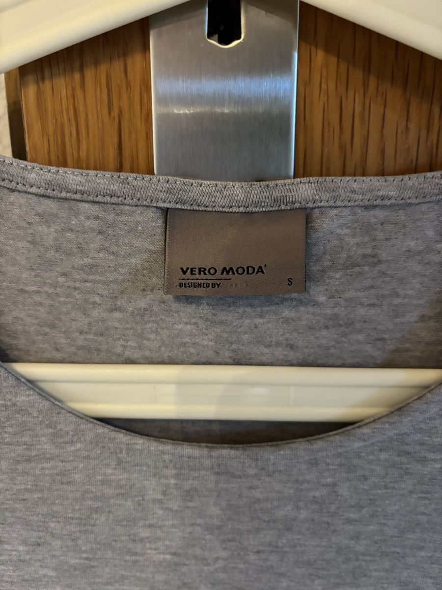 Vero Moda T-shirt: Vero Moda T-Shirt, Grösse S, Sommer-Look, hellgrau – Usato da Dielsdorf venduto da zumba93 2