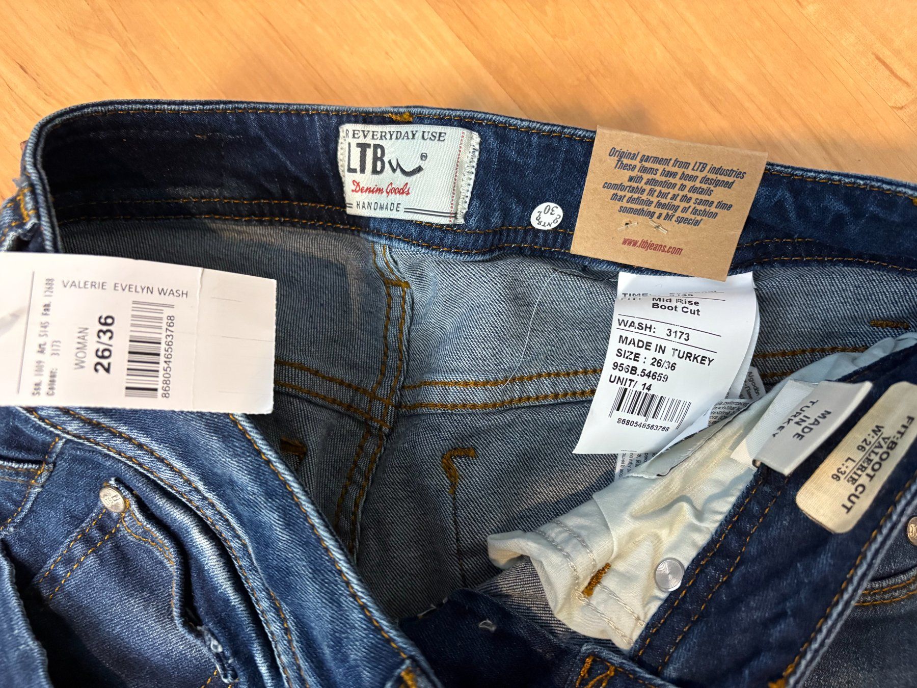 Jeans: Fabrikneue Jeans LTB Gr. 26/36 – Nuovo e nell'imballaggio originale da Willisau venduto da ani_gtk8 2