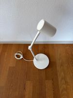 Tischlampe weiss mit Ladefunktion