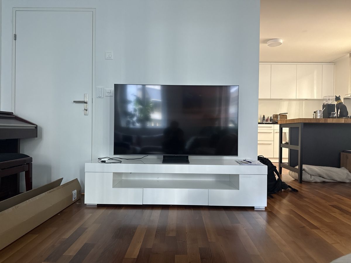 Mobili TV: TV Stand – Usato da Zürich venduto da ber_5h5b