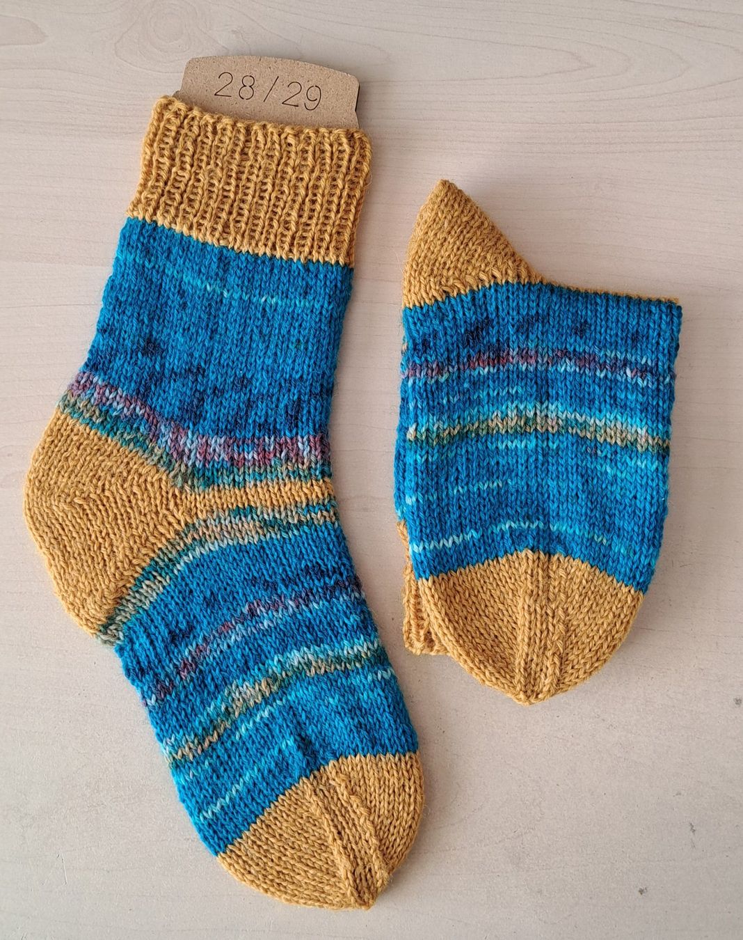 Calze per bambini: Handgestrickte Kindersocken_11, Gr. 28/29 – Nuovo e nell'imballaggio originale da Romanshorn venduto da Octa27 1
