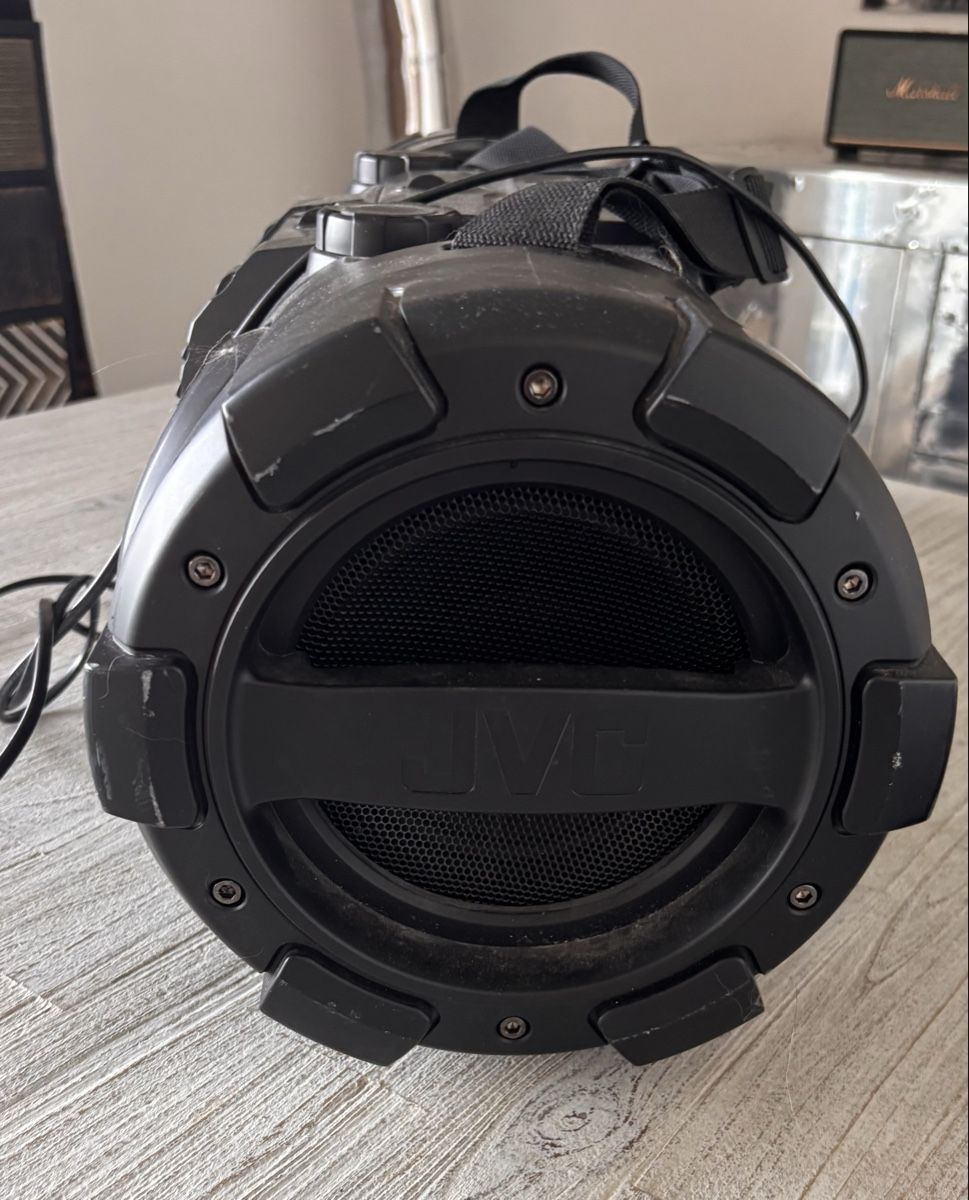 JVC Lettore multimediale portatile: JVC Boomblaster Ghettoblaster schwarz gebraucht – Usato da basel venduto da Drdracula 2