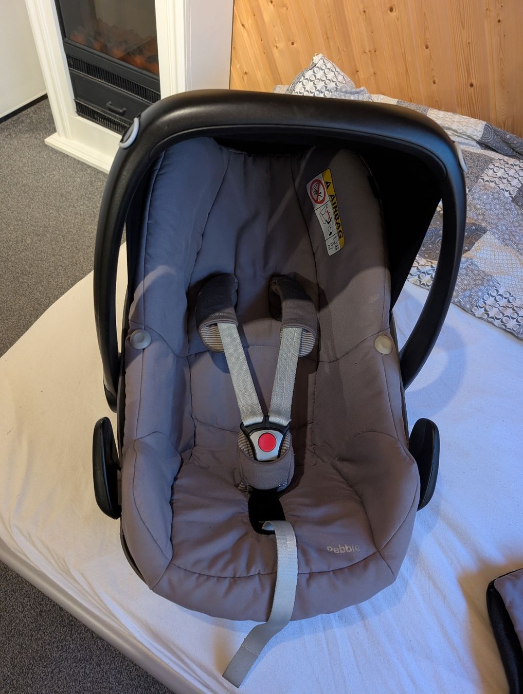 Maxi-Cosi Seggiolini per auto: Maxi Cosi Pepple inkl Einsätze – Usato da Blumenstein venduto da pri_rvh9 1