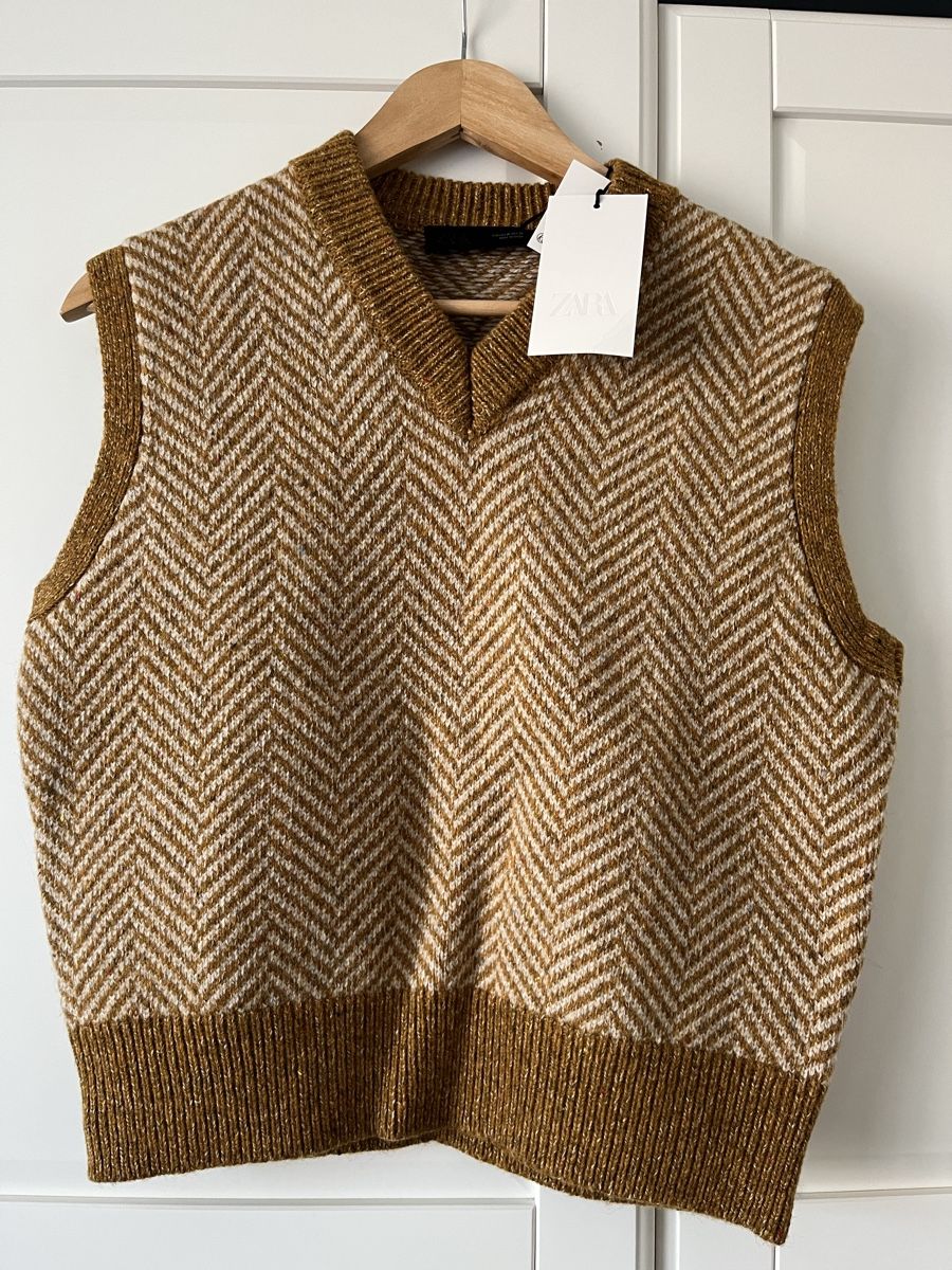 Zara Gilet & Giacche senza maniche: Aus 80% Wolle Weste – Nuovo e nell'imballaggio originale da Allschwil venduto da eyl_bb8q