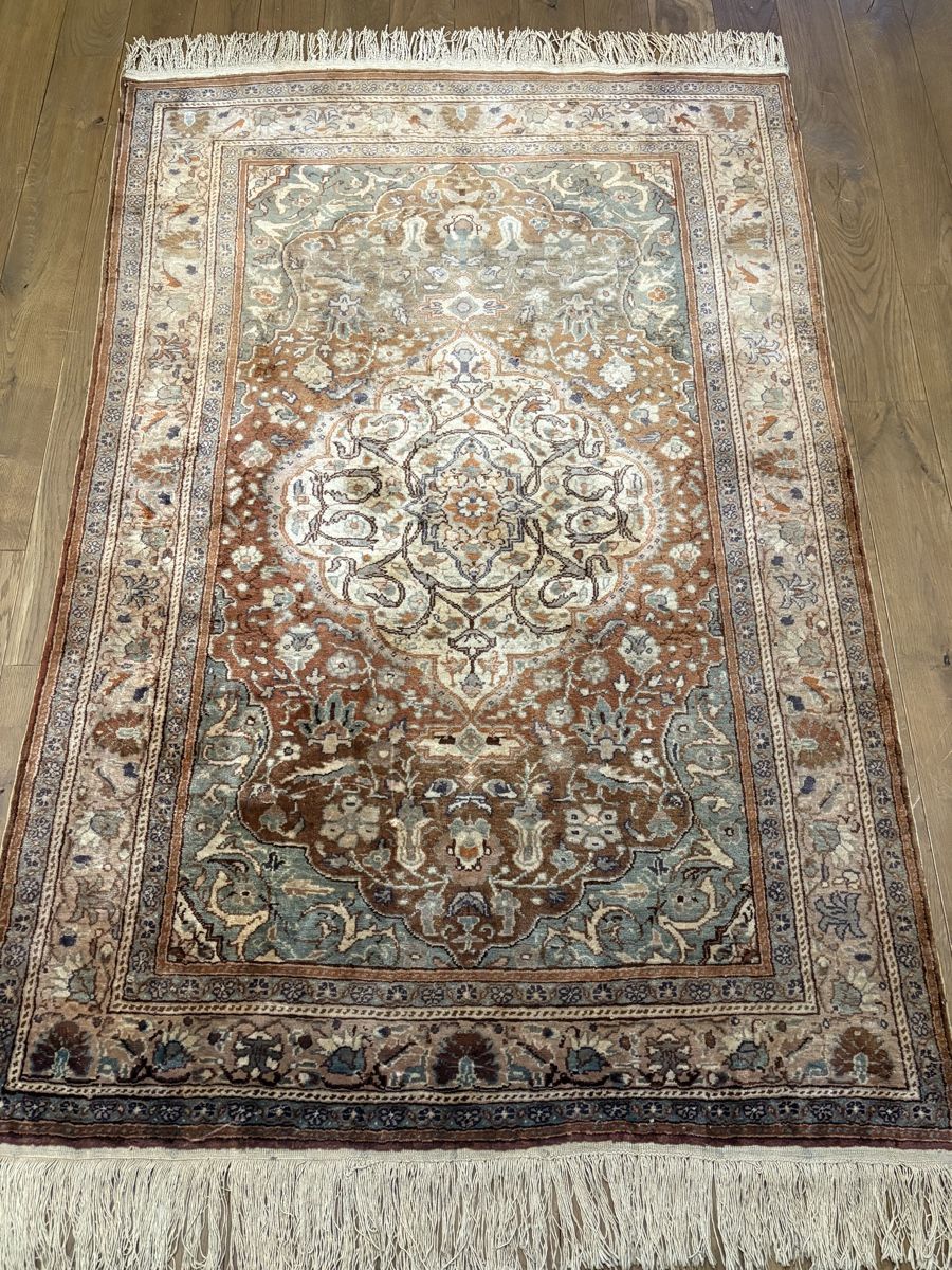 Teppiche: Echter handgeknüpfter Medaillon Kayseri – Gebraucht aus Bennau von Mayer_Carpets 8