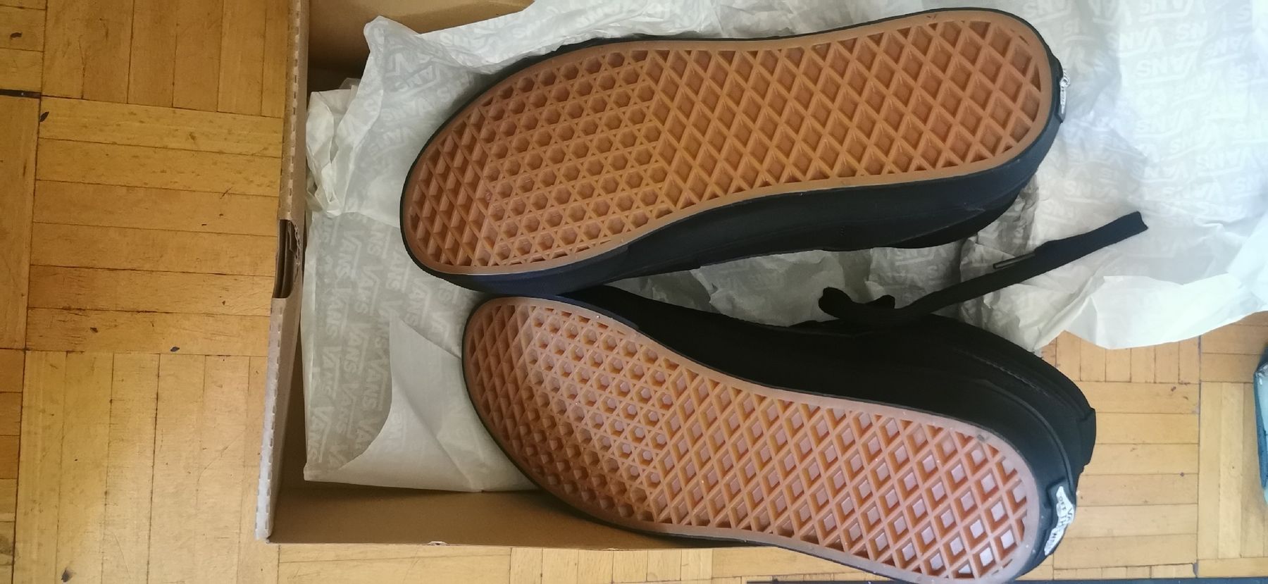 Vans Scarpe da uomo: Vans Black. Taille 43 – Nuovo e nell'imballaggio originale da Genève venduto da vins50 2