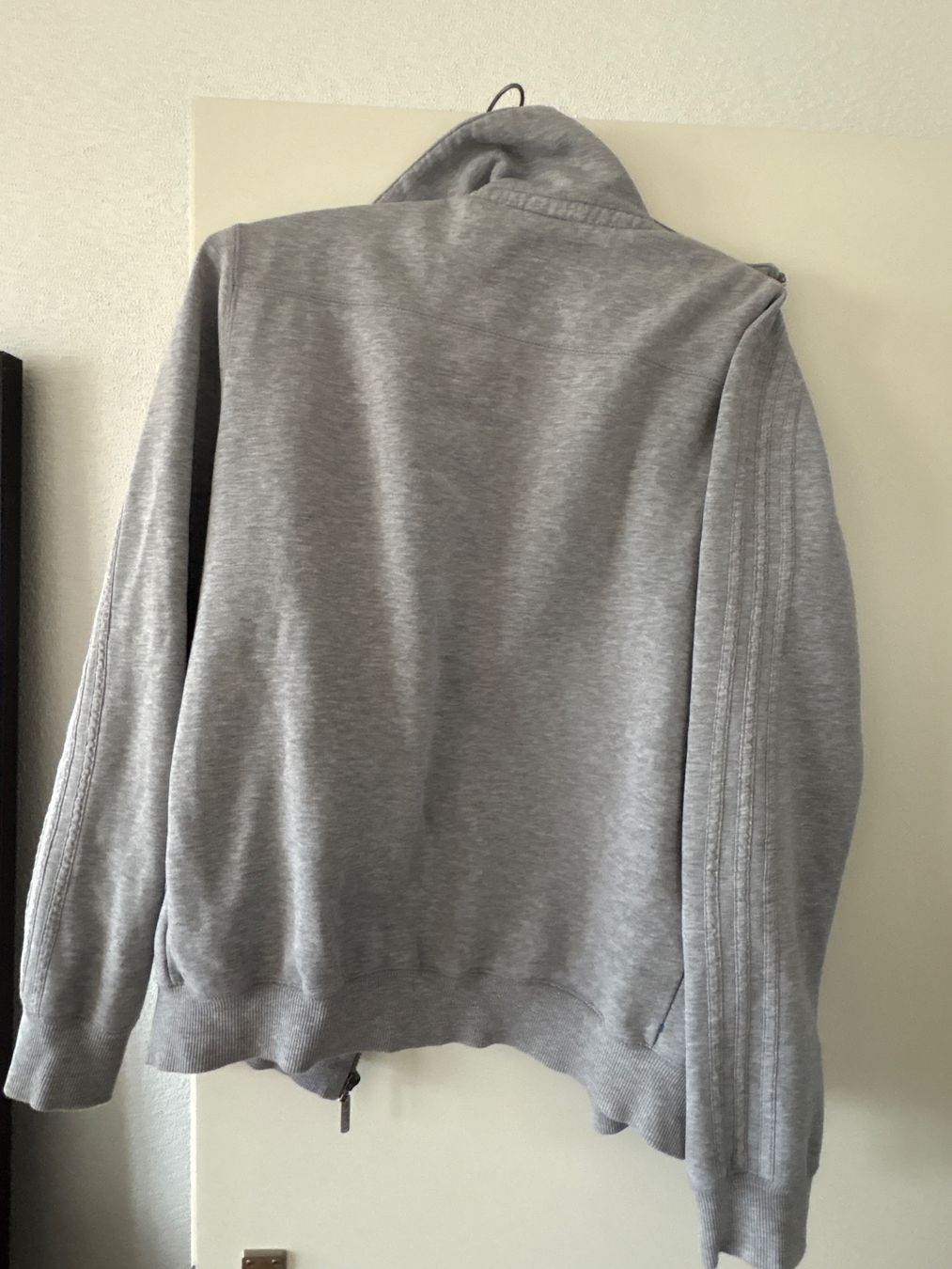 Adidas Pullover & Sweatshirts: Adidas Oryginals Pullover, Grösse S, Grau! – Gebraucht aus Zürich von dieghe 3