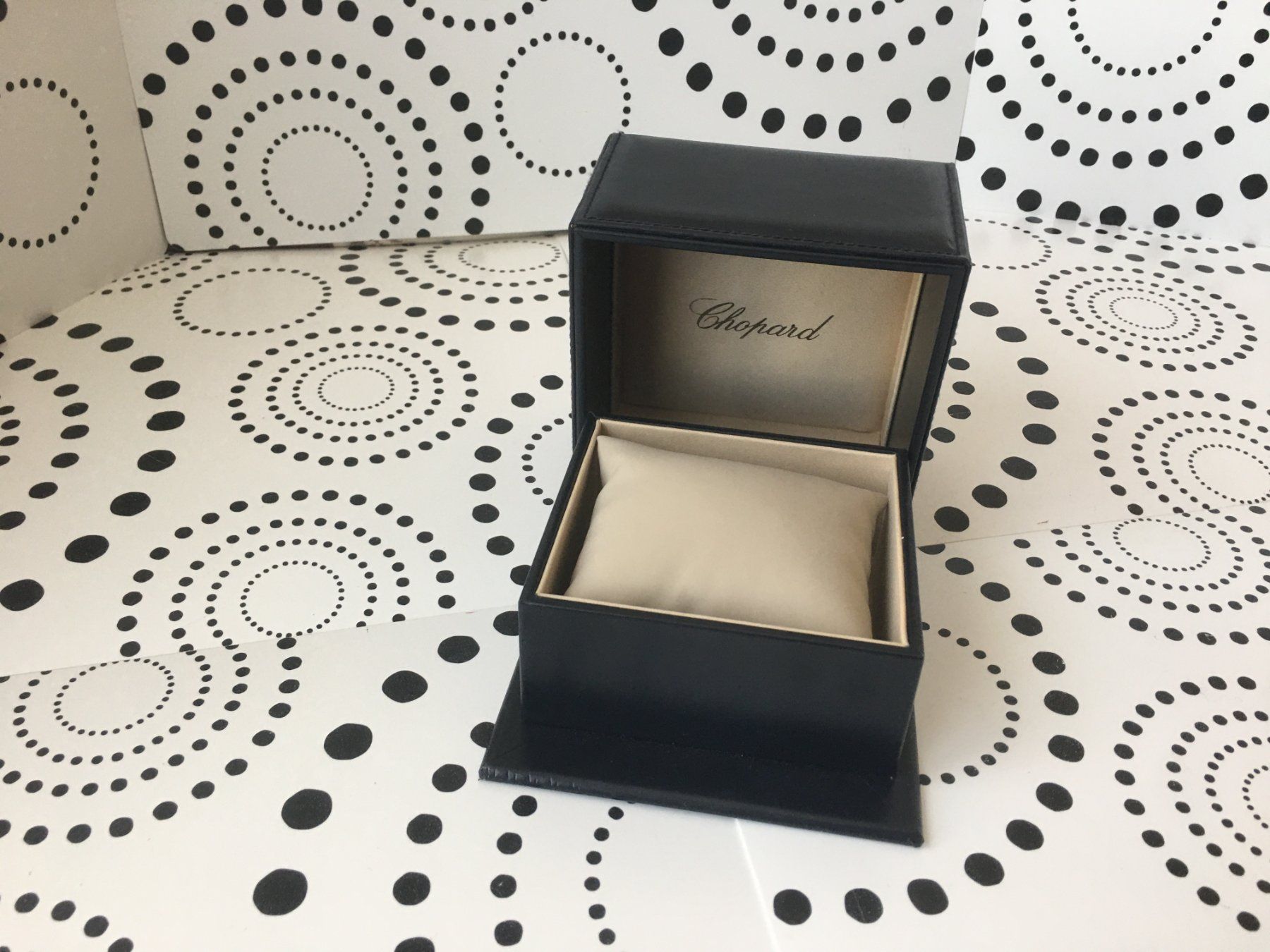 Chopard Scatole porta orologi: CHOPARD - WATCH CASE BOX ECRIN SCHACHTEL LEDER CUIR LEATHER – Usato da Epalinges venduto da dream-watch