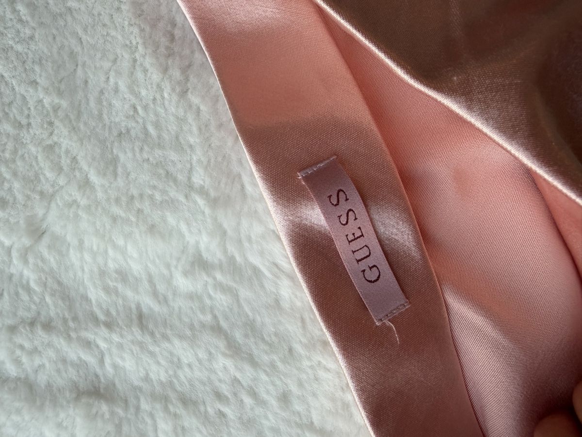Guess Röcke: GUESS Samt Rock – Neu (gemäss Beschreibung) aus Horgen von Christina93Jolina 1