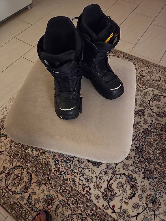 Chaussures hommes: Burton Snowboard Schuhe – D'occasion à Tagelswangen par Vossibaer55