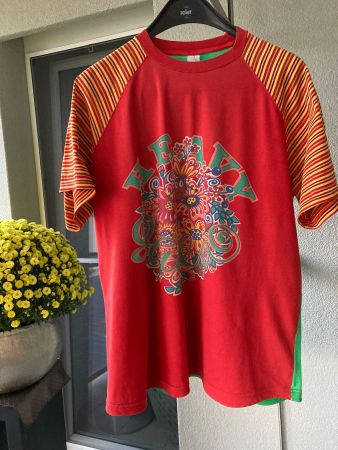 Zwei Benetton Kurzarm Shirts Grösse XL