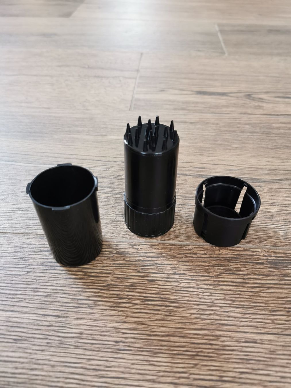 Tabak: Alice Puff Vorratsbehälter & Grinder in einem NEU Restposten – Neu und originalverpackt aus Gossau ZH von GDE19