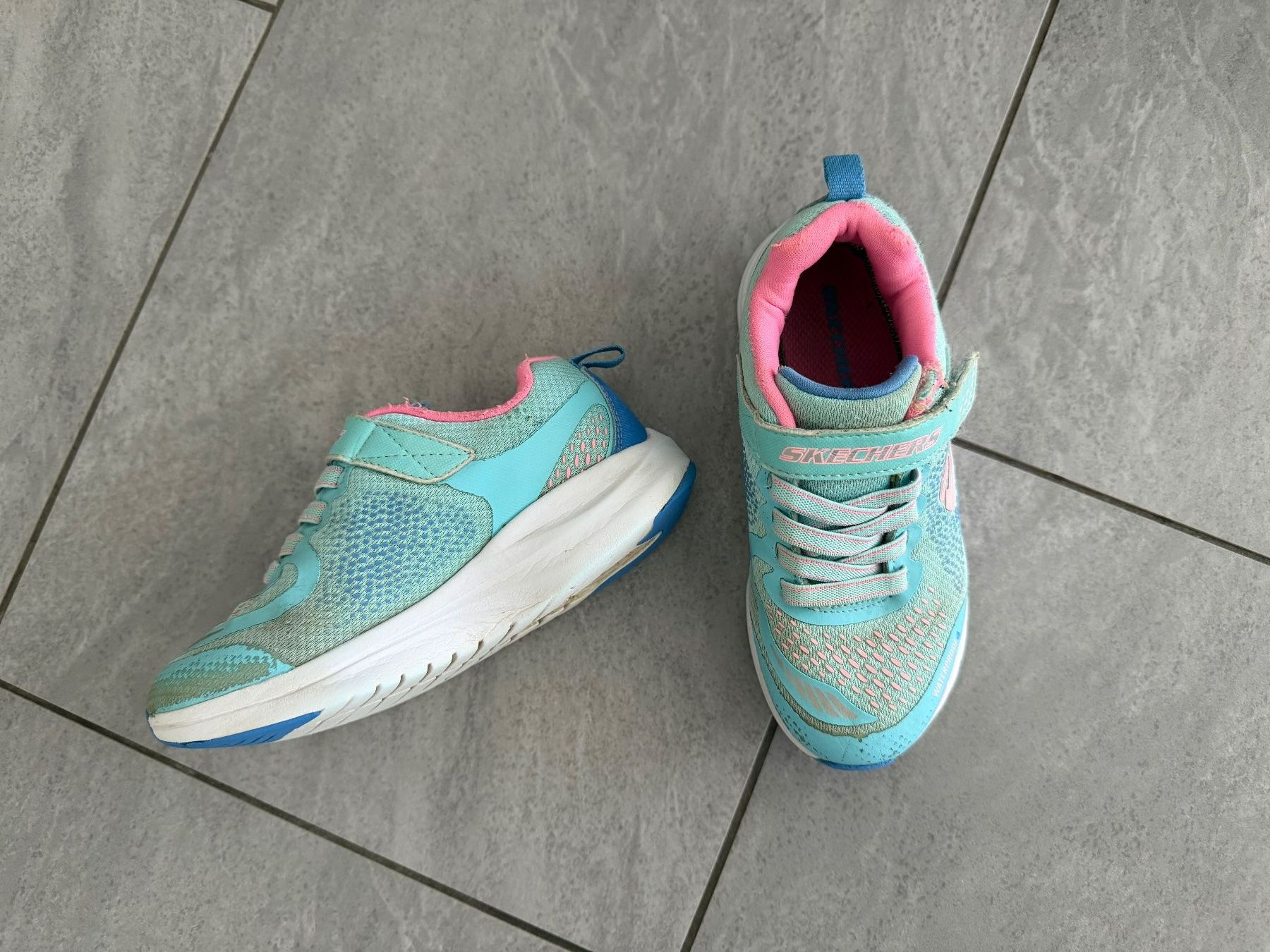 Skechers Scarpe per ragazze: Skechers - Grösse 29 – Usato da Bülach venduto da Loredana13