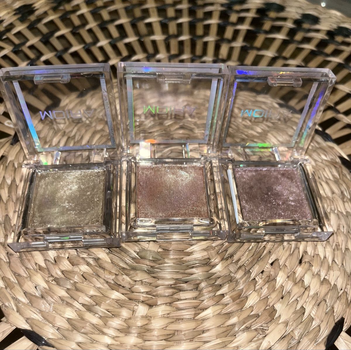 Make-up: 3 Moira lucent cream shadow – Gebraucht aus Perrefitte von lulusphere