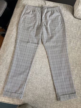 H&M Herren Hose kariert Slim Fit grau Grösse M neuwertig