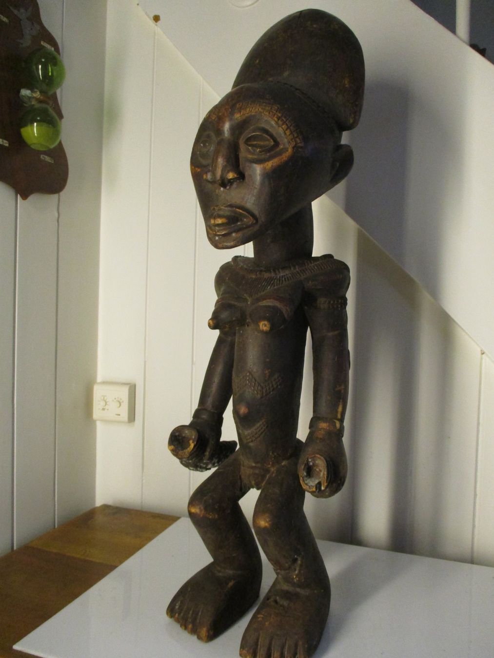 Skulpturen & Statuen: Kult-Figur Frau herausgestreckte Zunge tribal art Skulptur – Gebraucht aus Windisch von Autogrammo 4