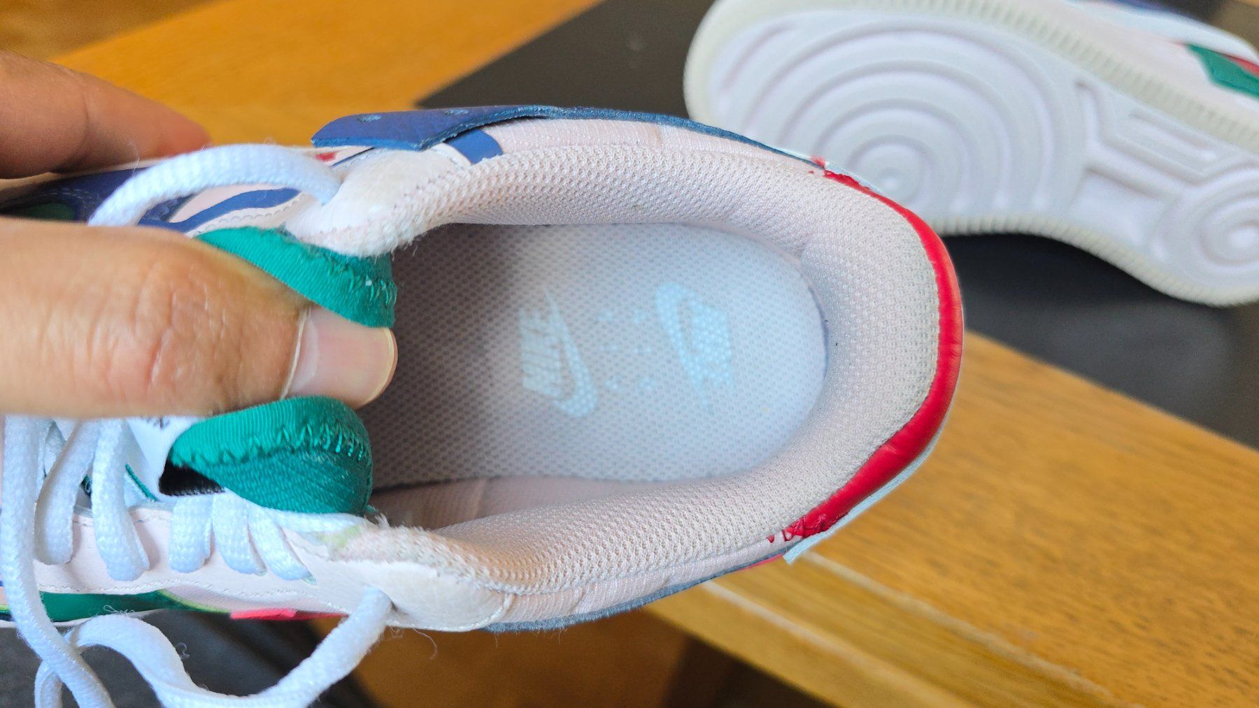 Nike Scarpe da uomo: Nike Air Force 1 schuhe EU 36.5 – Nuovo (secondo la descrizione) da Wallisellen venduto da theblacksheep 6