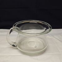 Alter Nachttopf aus Glas (No2)