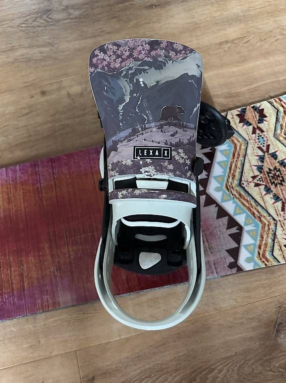 Snowboard Nitro Board: Snowboard Nitro Spell 145cm inkl Burton Bindung – Usato da Tägerwilen venduto da _Moonlight_ 1