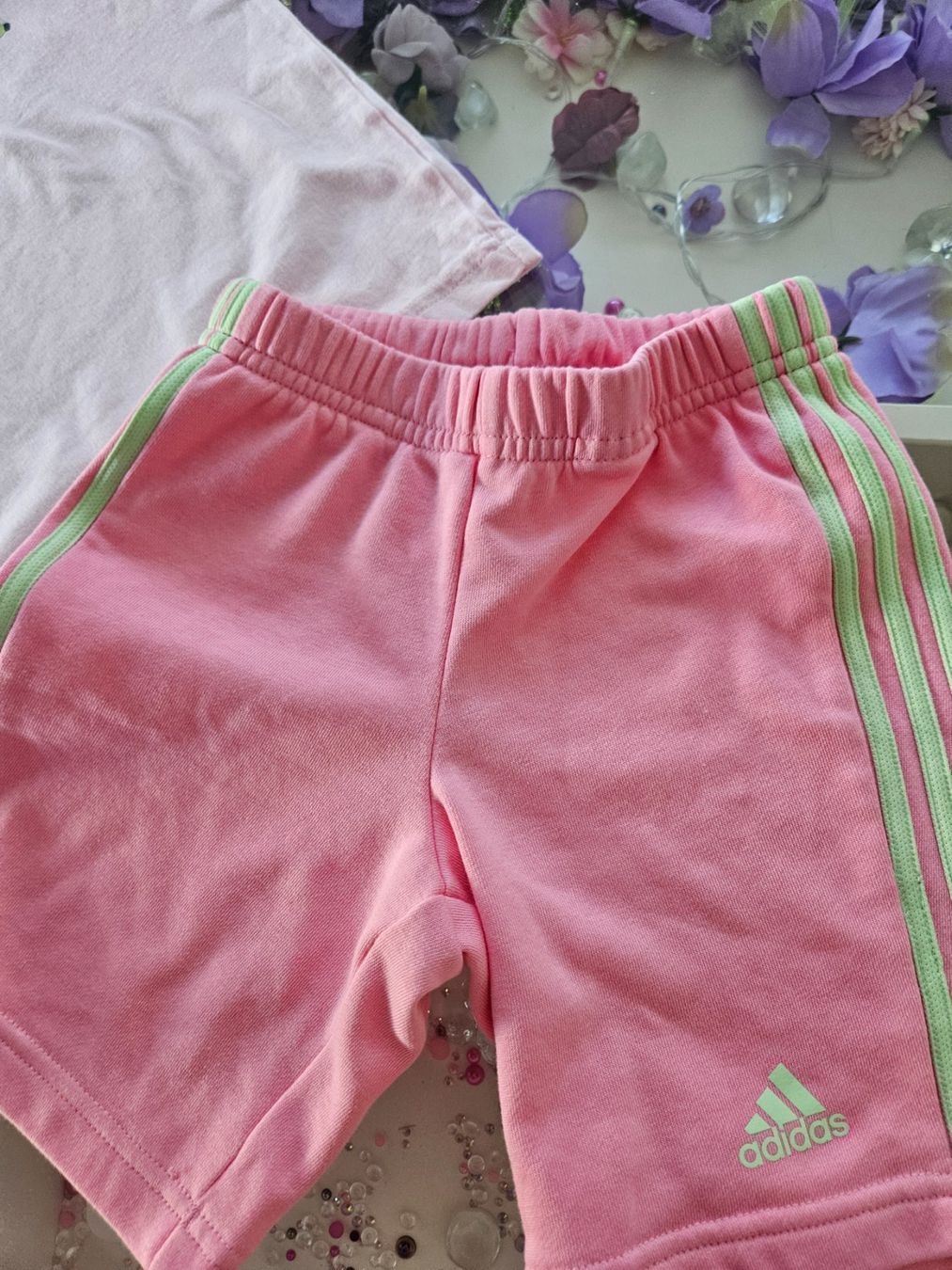 Adidas Kleiderpakete & -sets: Adidas Spirt Set Shirt mit passender Hose – Gebraucht aus Unterägeri von Sleepbear 1