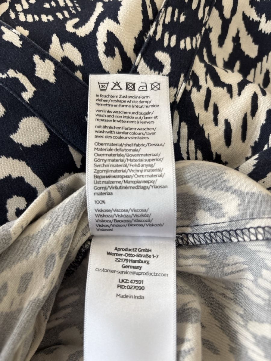 Lots de vêtements: Kleid & Hemdbluse Gr. M – Neuf (Voir description) à Gunten par tibisti 5
