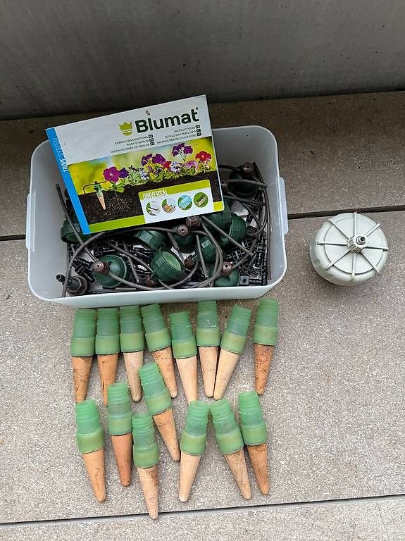 Plantes & graines: Blumat Topf Bewässerungs-System – D'occasion à Kriens par inbuetz