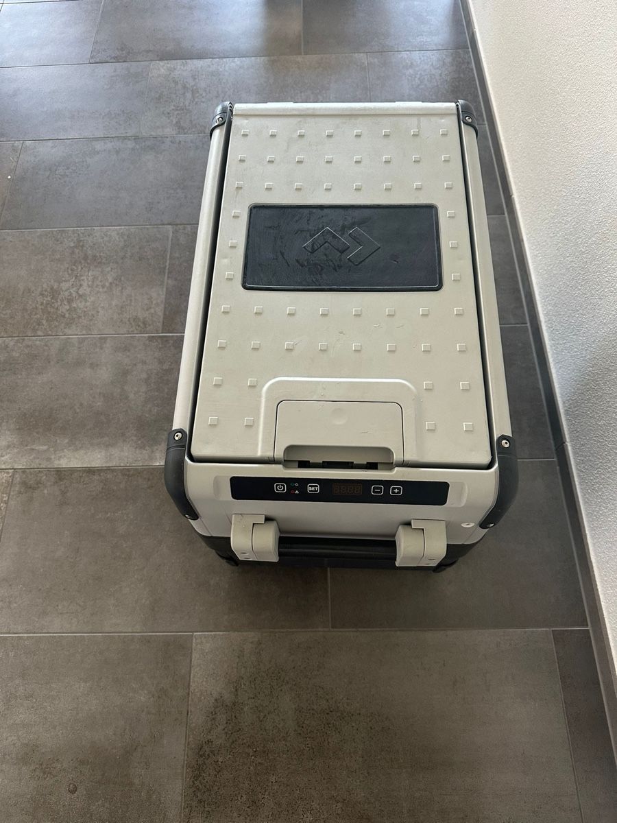 Dometic Frigoriferi & Refrigeratori: Dometic CoolFreeze CFX 40 CH-Version – Usato da Endingen venduto da BeckManuel