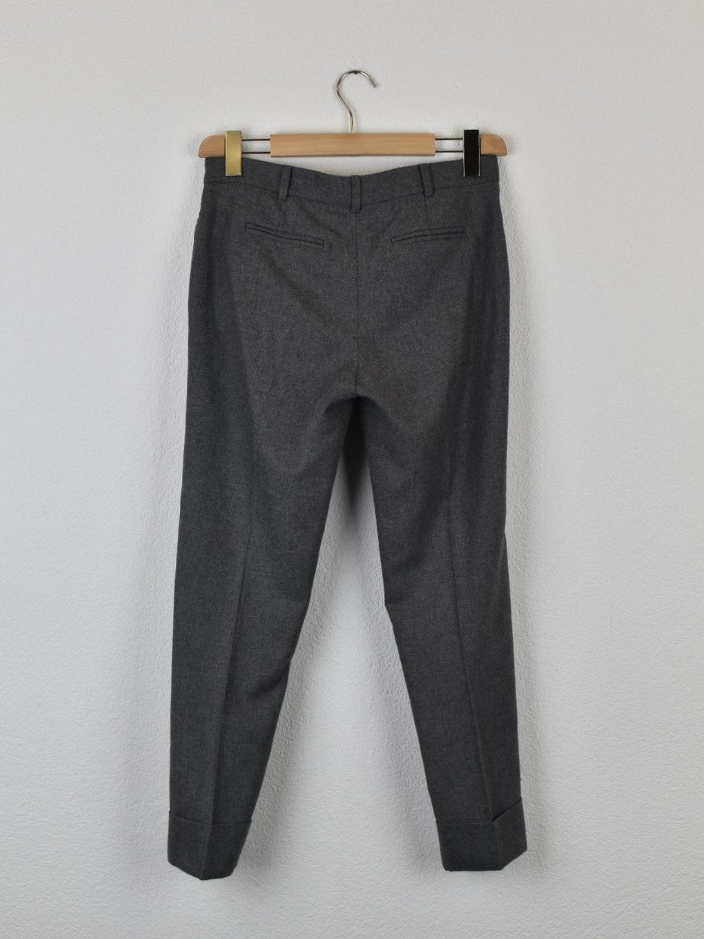 Tara Jarmon Pantaloni: Tara Jarmon Stoffhose, grau, Grösse 36 – Usato da Nürensdorf venduto da 2ND_STORY 2