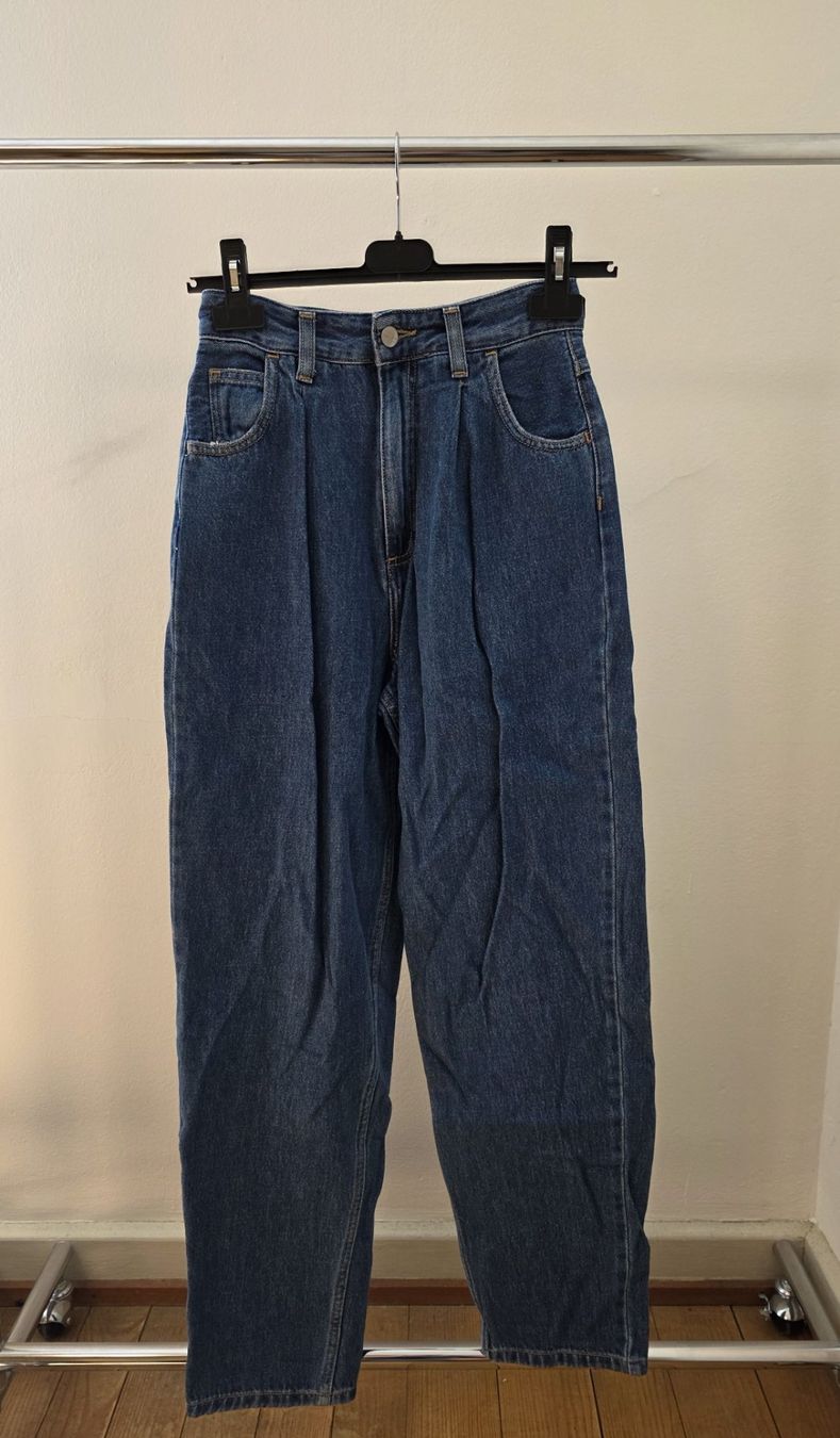 Carhartt Jeans: Blaue Jeans Carhartt – Usato da Rothenfluh venduto da sel_j856 1
