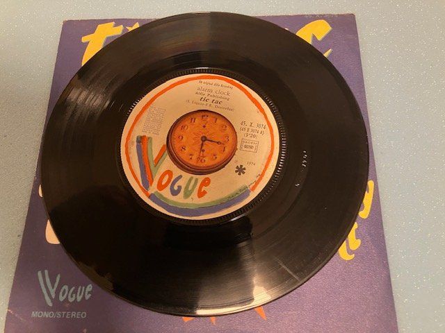 Dischi in vinile: Alarm Clock – Usato da Aarwangen venduto da Jukebox3 2
