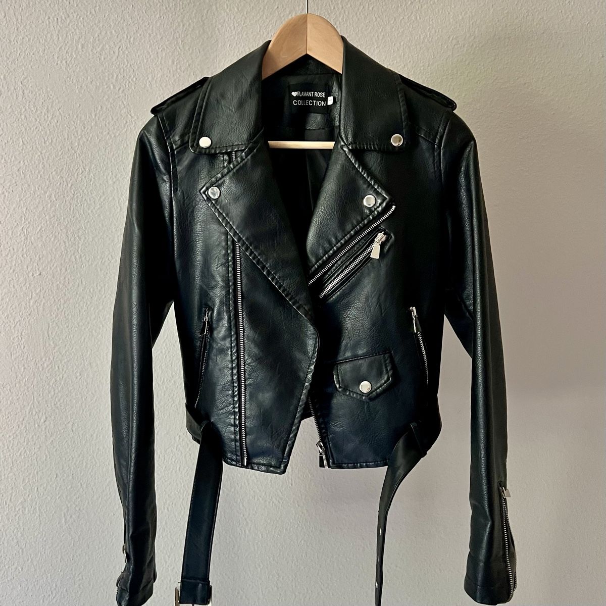 Jacken: Faux Leather Jacket from Nasty Gal – Neu (gemäss Beschreibung) aus Lütisburg von mahee 1
